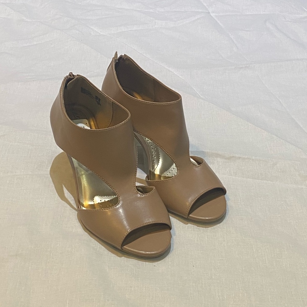 Dexflex Comfort Nude Heels